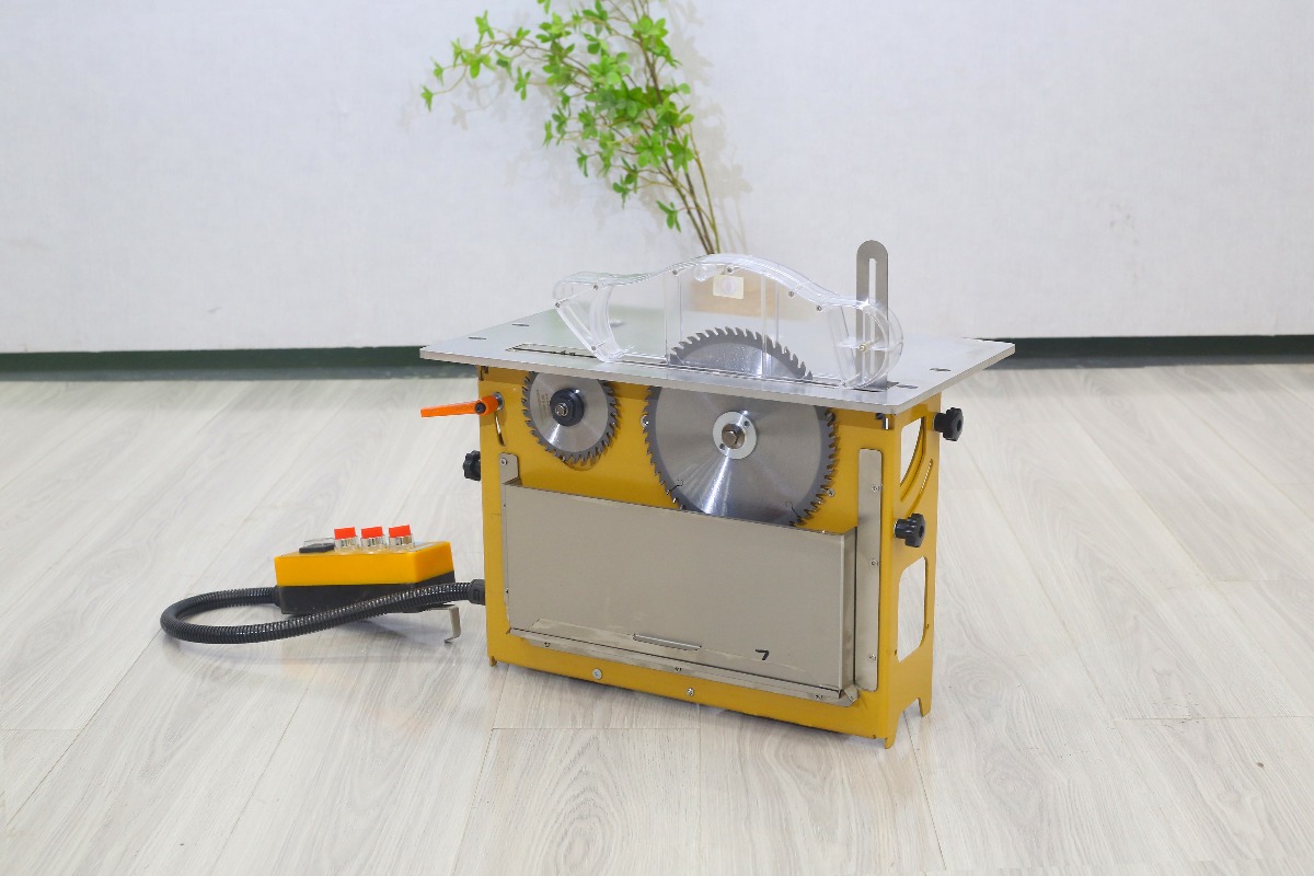 【Factory Price】Horizontal Styl - Woodworking Machinery のレビューと価格